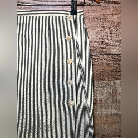 🌻 Isaac Mizrahi 90s Seersucker Pencil Skirt Buttoned Side Closure size 8 vintage - Picture 2 of 7